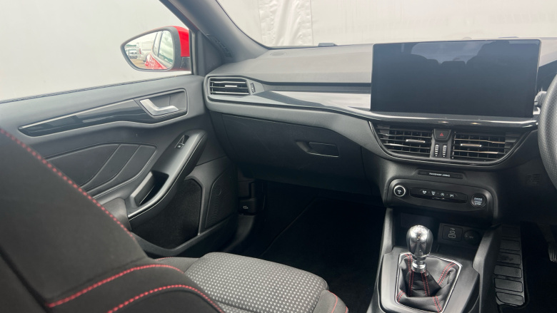 Ford Focus 1.0 EcoBoost 125 ST-Line 5dr Petrol Hatchback